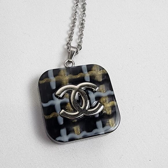 Chanel Black Brown Pendant Necklace - Picture 1 of 9
